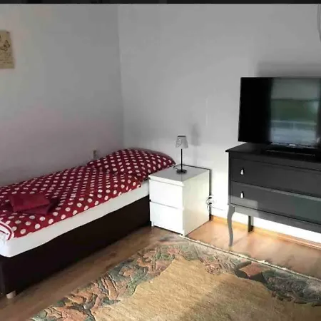 Ferienwohnung/monteurwohnung *